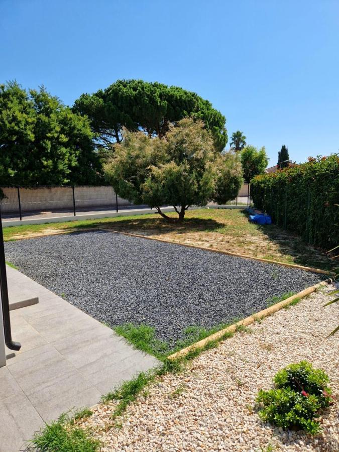 Havre De Paix Jardin Parking Proche Du Bord De Mer Сент-Мари-ла-Мер Экстерьер фото
